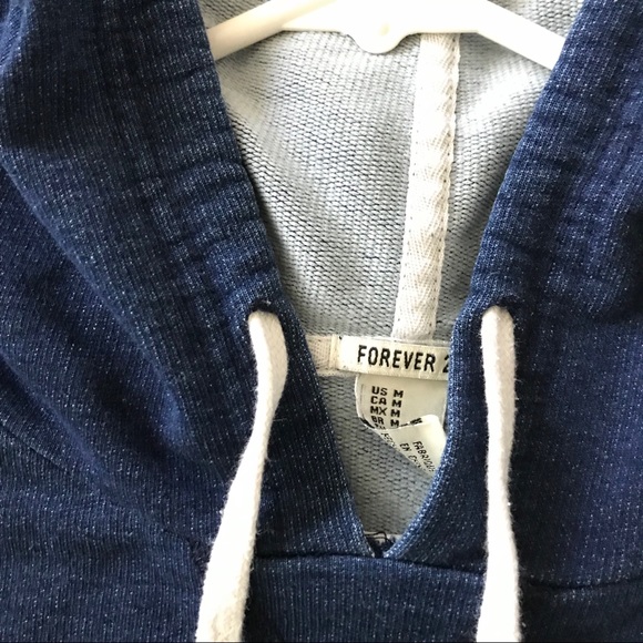 Hoodie Short Sleeve - Picture 3 of 3